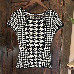 Black and White Houndstooth Women's Top